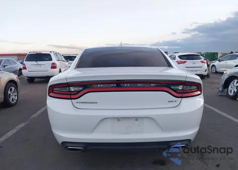 2016 Dodge Charger Sxt z USA, uszkodzony, nr VIN 2C3CDXHG9GH149612